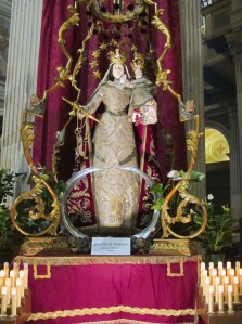 statua_vergine_incoronata